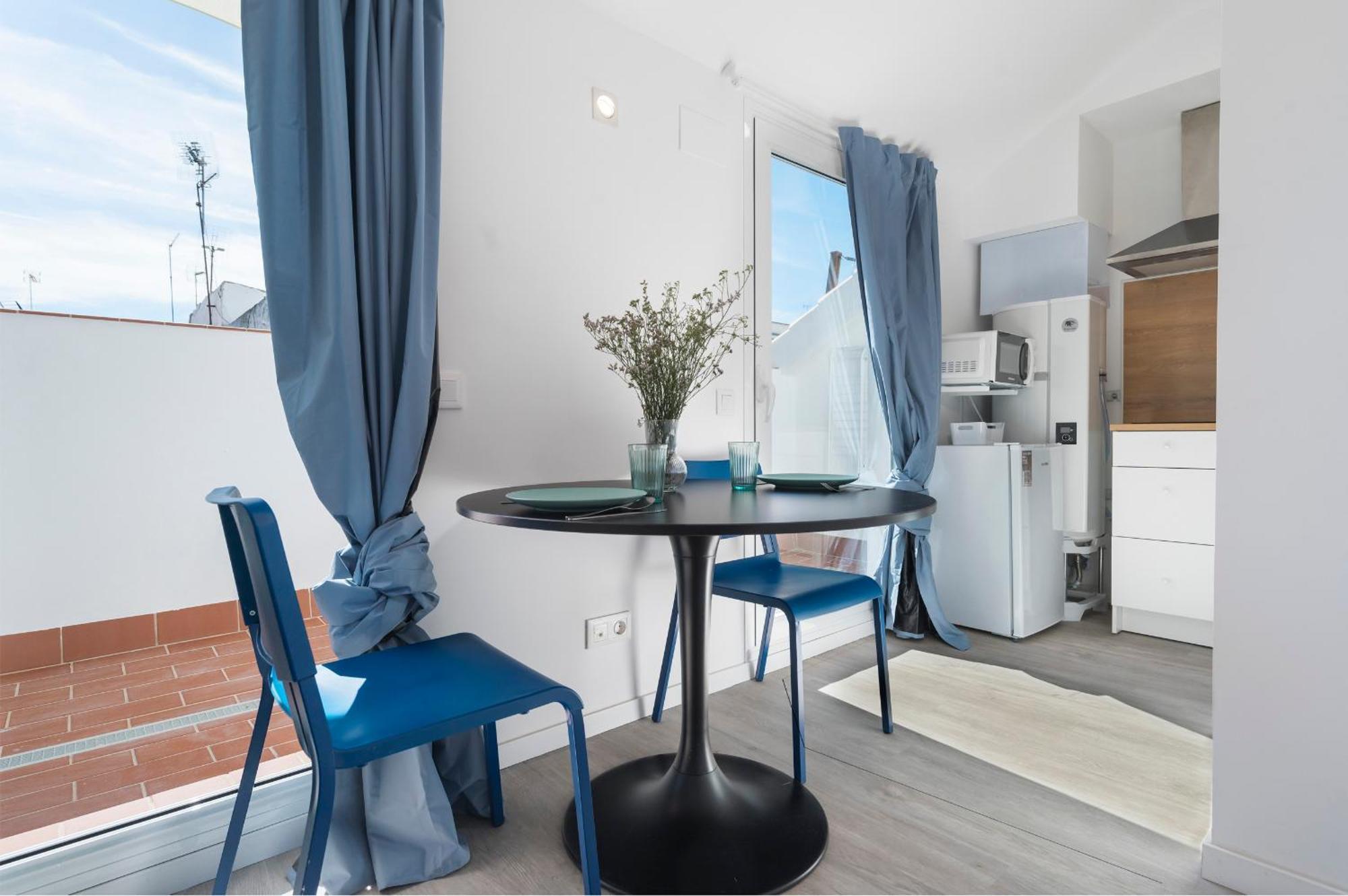 Anfitrion Triana 3 *